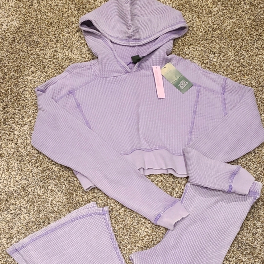 Wild Fable Women Hood Crop Top & Pant Lounge Set - Picture 3 of 7